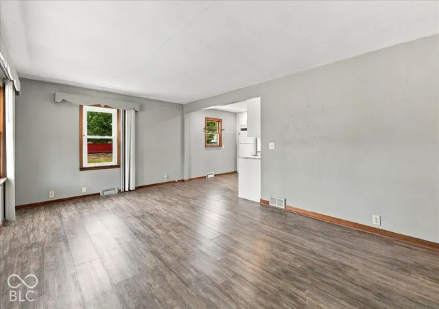 Photo 2 of Single family home for sale at 606 E Water St, Pendleton, IN 46064 | MLS# 22128319 | Listing updated on 2026-09-26