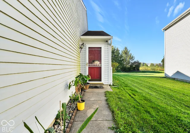 Photo 3 of Single family home for sale at 8452 Abbey Dell Dr, Camby, IN 46113 | MLS# 22128320 | Listing updated on 2026-10-01