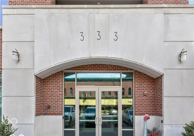 Photo 1 of Sale Pending at 333 Massachusetts Ave #902, Indianapolis, IN 46204 | MLS# 22128322 | Listing updated on 2026-10-26