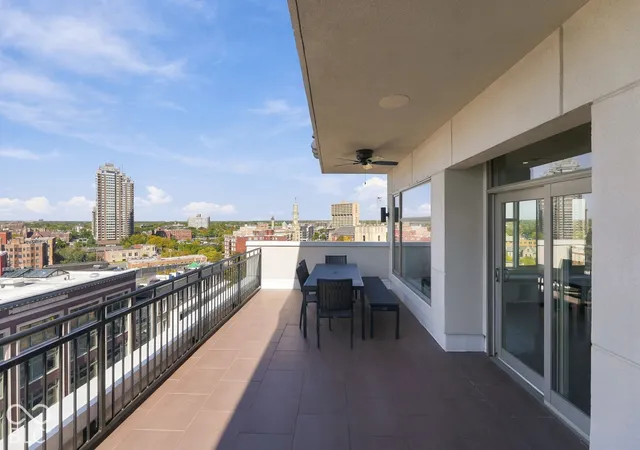 Photo 3 of Sale Pending at 333 Massachusetts Ave #902, Indianapolis, IN 46204 | MLS# 22128322 | Listing updated on 2026-10-26