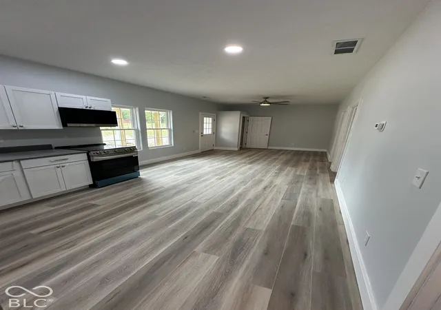 Photo 4 of Single family home for sale at 1277 N Lawrence Holw Rd, Bloomfield, IN 47424 | MLS# 22128329 | Listing updated on 2026-09-26