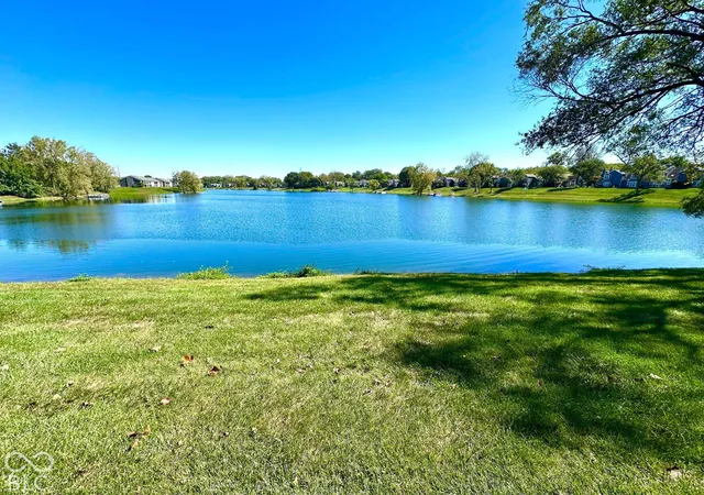 Photo 3 of Condo for sale at 7359 Harbour Point, Indianapolis, IN 46240 | MLS# 22128339 | Listing updated on 2026-10-07