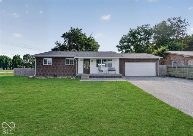 Photo 1 of Single family home for sale at 12165 N Rooker Rd, Mooresville, IN 46158 | MLS# 22128340 | Listing updated on 2026-10-03