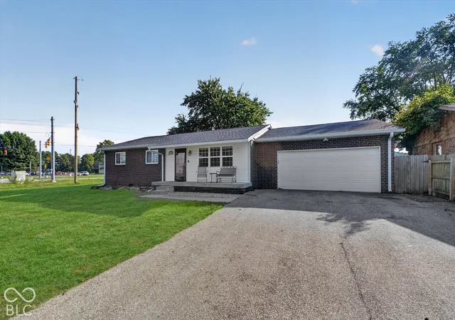 Photo 2 of Single family home for sale at 12165 N Rooker Rd, Mooresville, IN 46158 | MLS# 22128340 | Listing updated on 2026-10-03