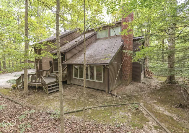 Photo 3 of Single family home for sale at 37 Al Mar Ct, Bargersville, IN 46106 | MLS# 22128344 | Listing updated on 2026-10-02