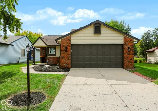 Photo 1 of Single family home for sale at 5907 Timber Lake Blvd, Indianapolis, IN 46237 | MLS# 22128351 | Listing updated on 2026-10-01