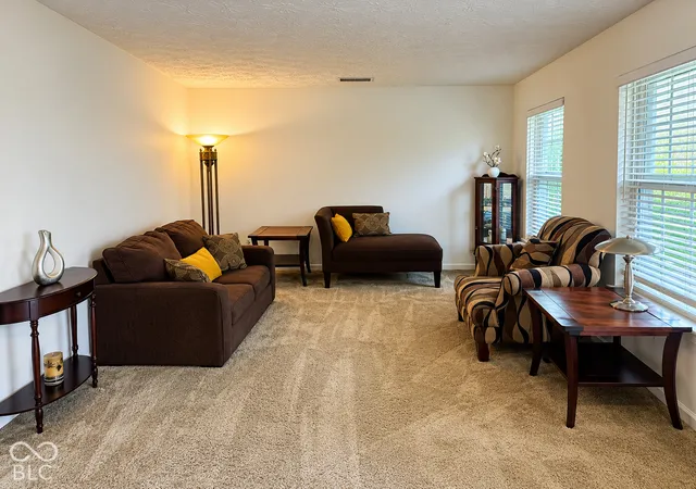 Photo 3 of Single family home for sale at 13341 Kimberlite Dr, Fishers, IN 46038 | MLS# 22128356 | Listing updated on 2026-10-02