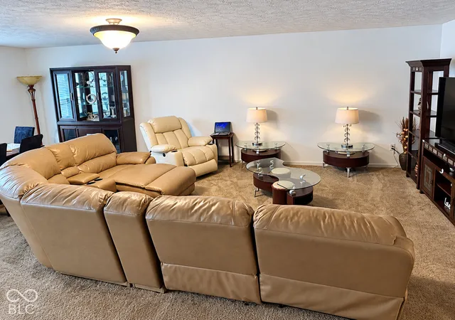 Photo 4 of Single family home for sale at 13341 Kimberlite Dr, Fishers, IN 46038 | MLS# 22128356 | Listing updated on 2026-10-02
