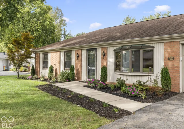 Photo 3 of Single family home for sale at 7260 Crest Ln, Indianapolis, IN 46256 | MLS# 22128360 | Listing updated on 2026-10-03