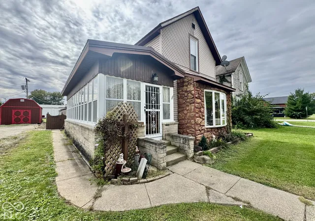 Photo 3 of Sale Pending at 327 West 5th, Peru, IN 46970 | MLS# 22128363 | Listing updated on 2026-10-06