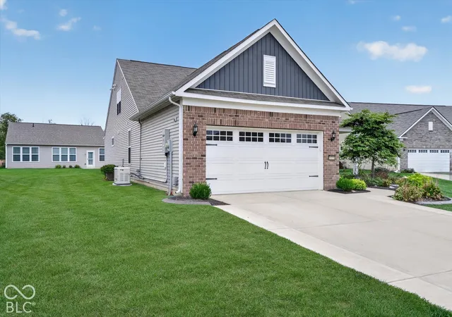 Photo 2 of Single family home for sale at 16098 Tuscany Ct, Fishers, IN 46037 | MLS# 22128365 | Listing updated on 2026-10-27
