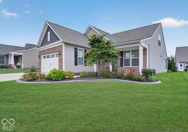 Photo 3 of Single family home for sale at 16098 Tuscany Ct, Fishers, IN 46037 | MLS# 22128365 | Listing updated on 2026-10-27