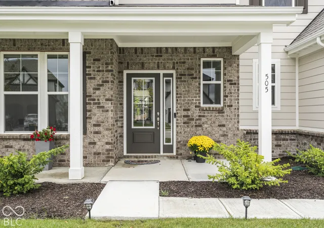 Photo 4 of Single family home for sale at 505 Tess Blvd, Westfield, IN 46074 | MLS# 22128369 | Listing updated on 2026-10-02