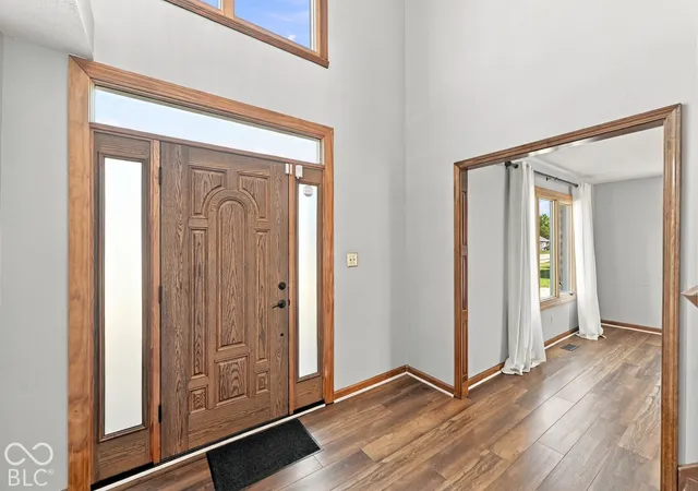 Photo 2 of Single family home for sale at 7023 Stonecreek Dr, Plainfield, IN 46168 | MLS# 22128372 | Listing updated on 2026-09-30
