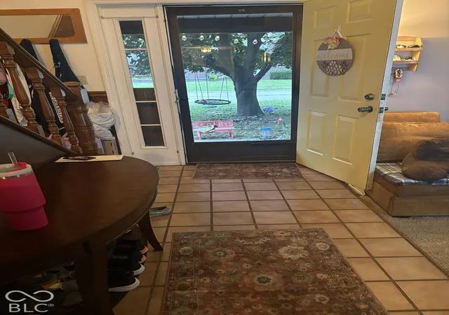 Photo 4 of Single family home for sale at 1205 N Oak St, Elwood, IN 46036 | MLS# 22128373 | Listing updated on 2026-10-01