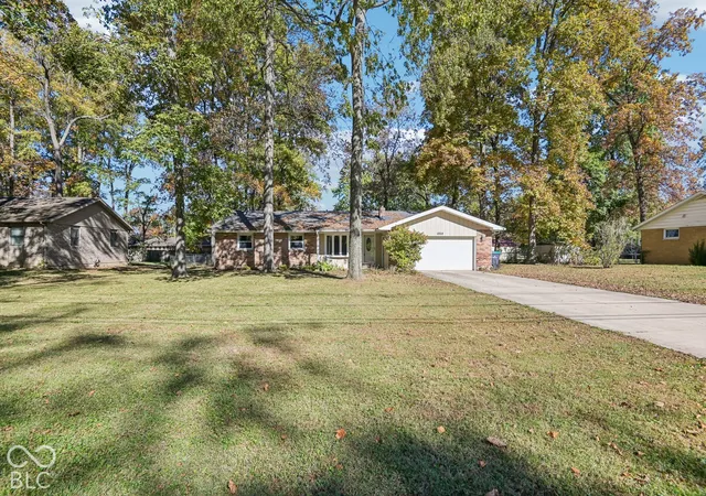 Photo 3 of Single family home for sale at 8208 W Lone Beech Dr, Muncie, IN 47304 | MLS# 22128376 | Listing updated on 2026-10-24