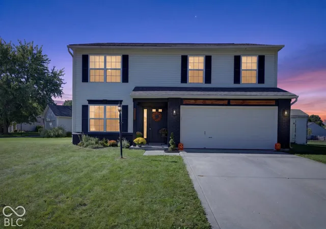 Photo 2 of Single family home for sale at 4457 Delray Ct, Westfield, IN 46062 | MLS# 22128377 | Listing updated on 2026-09-30