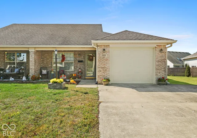 Photo 1 of Single family home for sale at 1320 Swan Dr, Franklin, IN 46131 | MLS# 22128378 | Listing updated on 2026-09-29