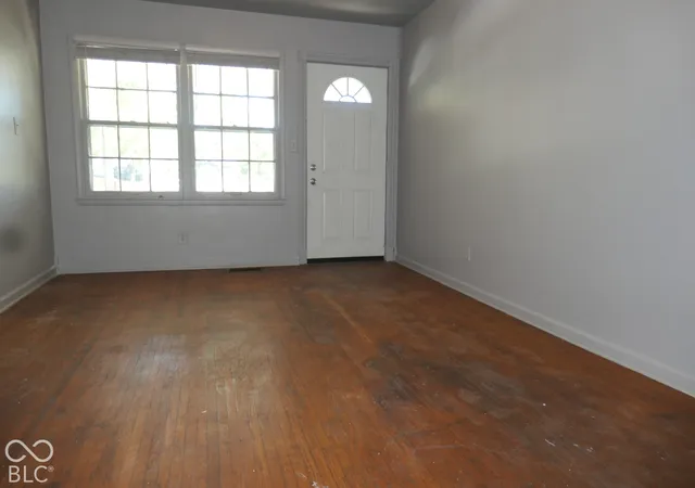 Photo 3 of Single family home for sale at 3532 N Tiffany Dr, Indianapolis, IN 46226 | MLS# 22128383 | Listing updated on 2026-09-30