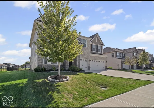 Photo 2 of Single family home for sale at 6525 Gulfwood Dr, Brownsburg, IN 46112 | MLS# 22128384 | Listing updated on 2026-10-06