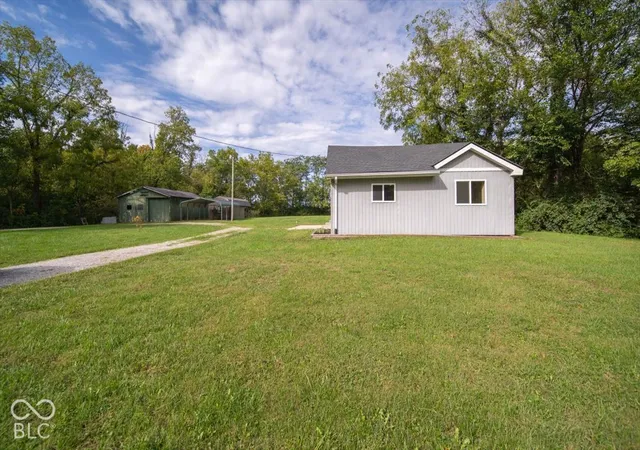 Photo 2 of Single family home for sale at 1215 N 450 West, Shelbyville, IN 46176 | MLS# 22128394 | Listing updated on 2026-09-29
