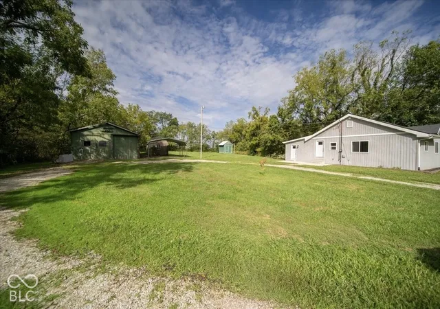 Photo 3 of Single family home for sale at 1215 N 450 West, Shelbyville, IN 46176 | MLS# 22128394 | Listing updated on 2026-09-29