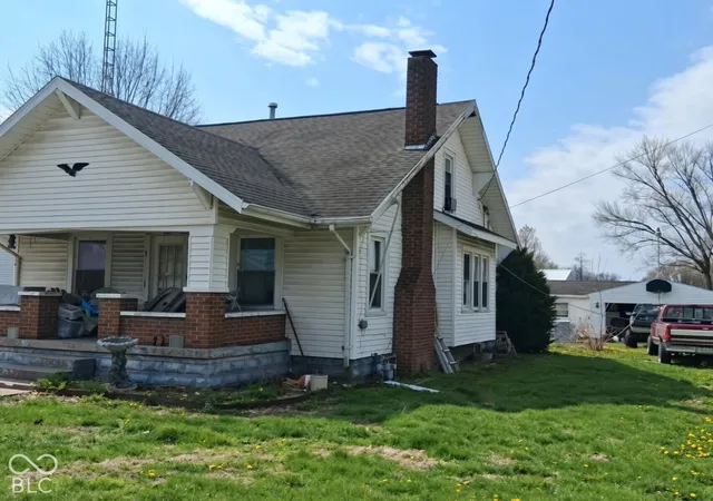 Photo 2 of Single family home for sale at 309 3rd Street, Oaktown, IN 47561 | MLS# 22128396 | Listing updated on 2026-09-30