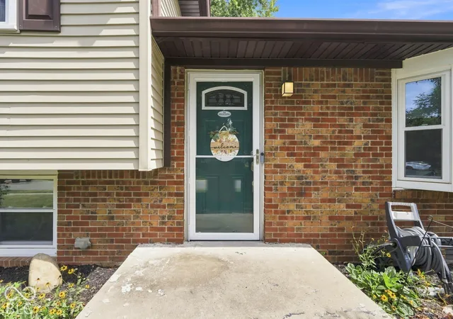 Photo 3 of Single family home for sale at 1159 Cambridge Dr, Greenwood, IN 46142 | MLS# 22128397 | Listing updated on 2026-09-29