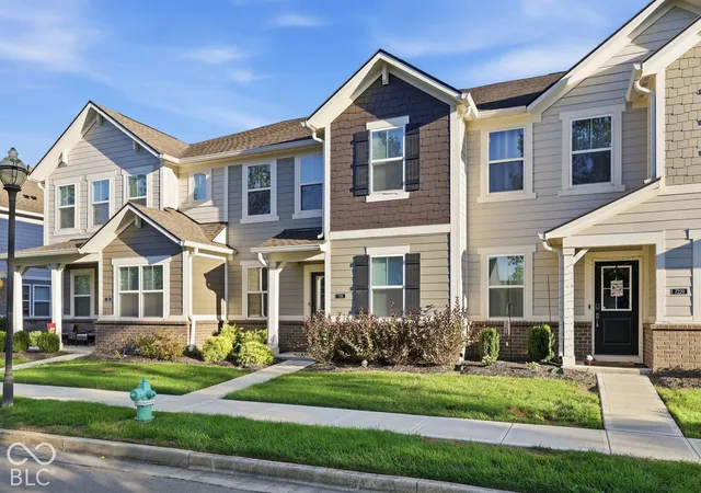 Photo 3 of Condo for sale at 7218 Governors Row, Avon, IN 46123 | MLS# 22128398 | Listing updated on 2026-09-30