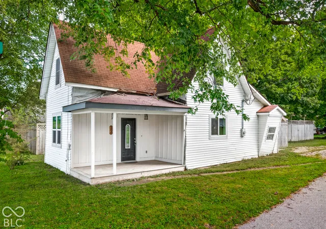 Photo 1 of Single family home for sale at 300 E Ohio St, Trafalgar, IN 46181 | MLS# 22128400 | Listing updated on 2026-10-05