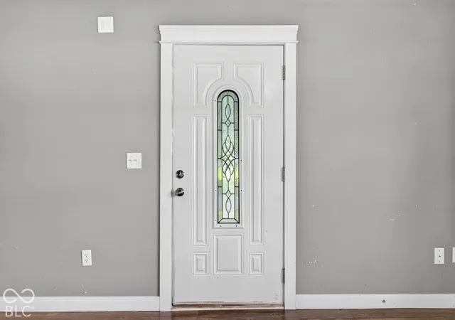 Photo 4 of Single family home for sale at 300 E Ohio St, Trafalgar, IN 46181 | MLS# 22128400 | Listing updated on 2026-10-05
