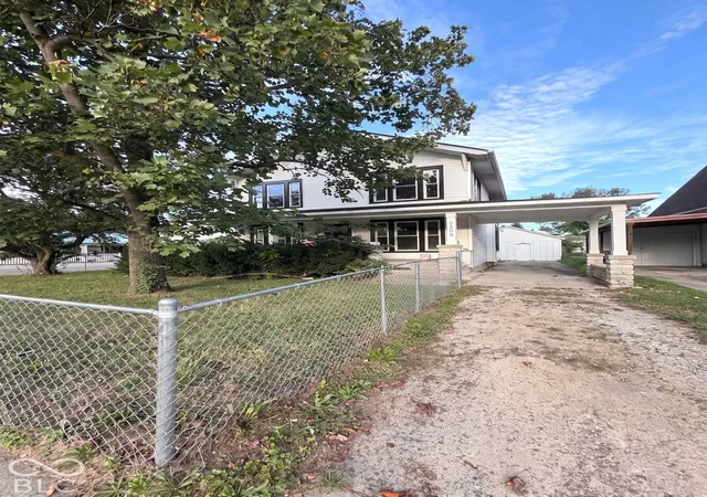 Photo 1 of Single family home for sale at 2358 N Grand Ave, Connersville, IN 47331 | MLS# 22128401 | Listing updated on 2026-10-20