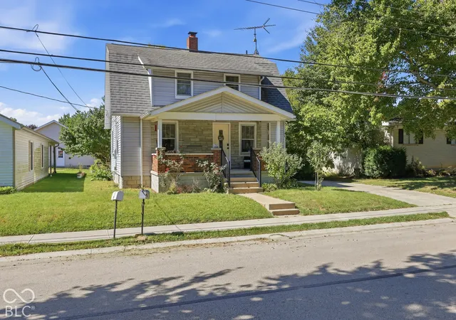 Photo 3 of Single family home for sale at 733 S Park Ave, Batesville, IN 47006 | MLS# 22128405 | Listing updated on 2026-09-30