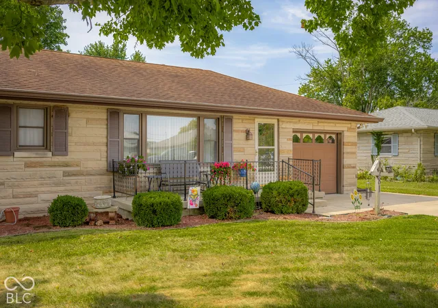 Photo 4 of Sale Pending at 1281 Pearl St, Taylorsville, IN 47280 | MLS# 22128411 | Listing updated on 2026-10-07