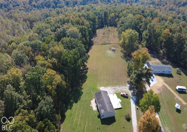 Photo 3 of Single family home for sale at 8476 E Sycamore Rd, Bloomfield, IN 47424 | MLS# 22128414 | Listing updated on 2026-10-13
