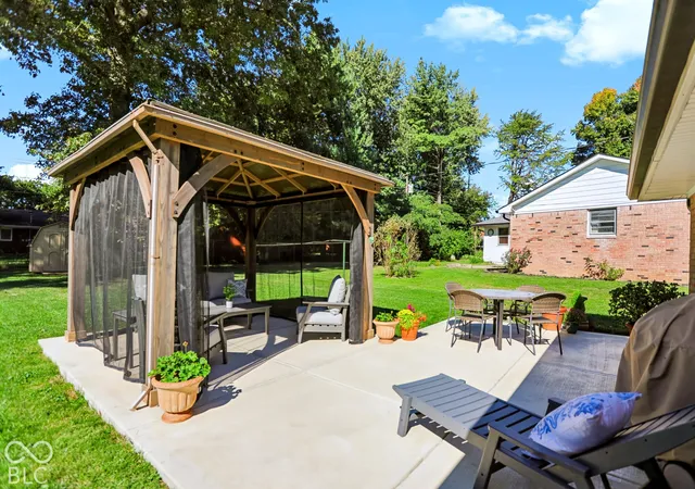 Photo 2 of Single family home for sale at 8150 Hi Vu Dr, Indianapolis, IN 46227 | MLS# 22128415 | Listing updated on 2026-10-03
