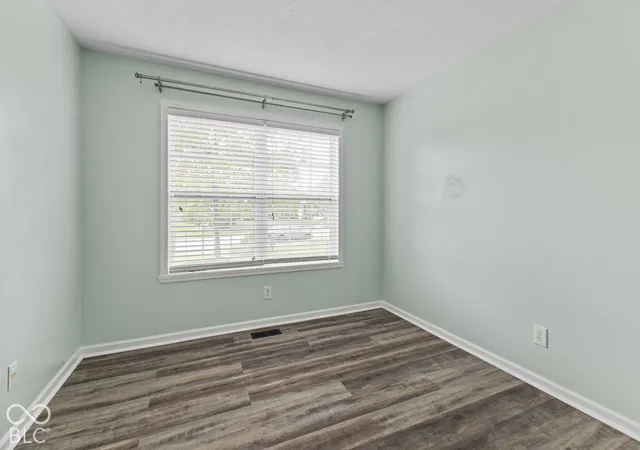 Photo 3 of Single family home for sale at 6459 Woodhaven Ct, Avon, IN 46123 | MLS# 22128418 | Listing updated on 2026-10-06
