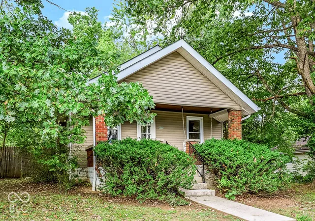 Photo 2 of Single family home for sale at 2312 S Ford Ave, Bloomington, IN 47403 | MLS# 22128419 | Listing updated on 2026-09-29