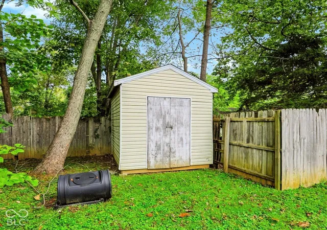 Photo 42 of Single family home for sale at 2312 S Ford Ave, Bloomington, IN 47403 | MLS# 22128419 | Listing updated on 2026-09-29