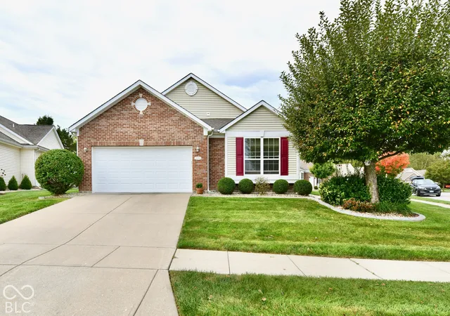 Photo 1 of Single family home for sale at 3233 Meridian Meadows Rd, Greenwood, IN 46142 | MLS# 22128435 | Listing updated on 2026-10-06