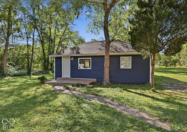 Photo 2 of Single family home for sale at 20 N Galeston Ave, Indianapolis, IN 46229 | MLS# 22128439 | Listing updated on 2026-09-30