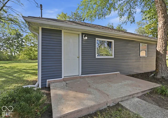 Photo 3 of Single family home for sale at 20 N Galeston Ave, Indianapolis, IN 46229 | MLS# 22128439 | Listing updated on 2026-09-30