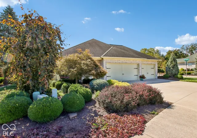Photo 2 of Single family home for sale at 3397 Nottinghill Dr E, Plainfield, IN 46168 | MLS# 22128441 | Listing updated on 2026-10-02