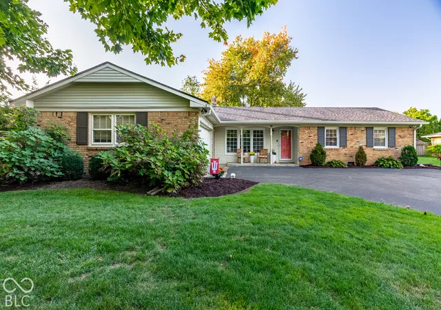 Photo 2 of Single family home for sale at 5913 Susan Dr E, Indianapolis, IN 46250 | MLS# 22128443 | Listing updated on 2026-10-10