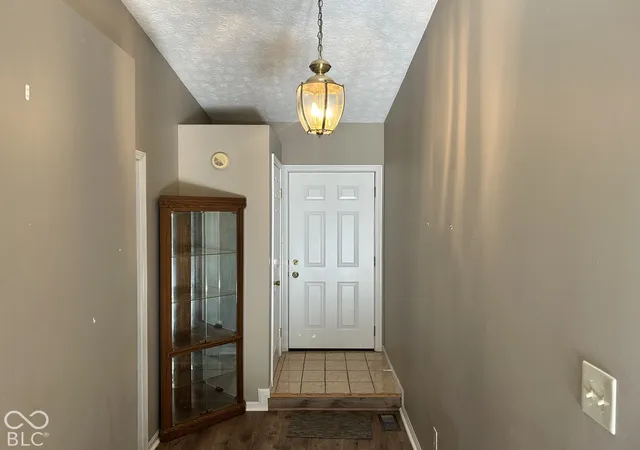 Photo 4 of Single family home for sale at 18686 Northridge Dr, Noblesville, IN 46060 | MLS# 22128444 | Listing updated on 2026-09-28