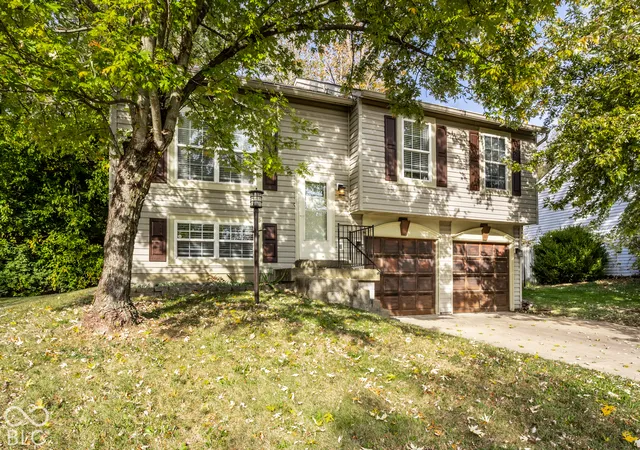 Photo 1 of Single family home for sale at 3746 Owster Ln, Indianapolis, IN 46237 | MLS# 22128447 | Listing updated on 2026-10-29