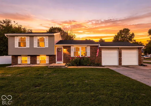 Photo 1 of Single family home for sale at 3421 Bren Lee, Indianapolis, IN 46227 | MLS# 22128456 | Listing updated on 2026-10-02