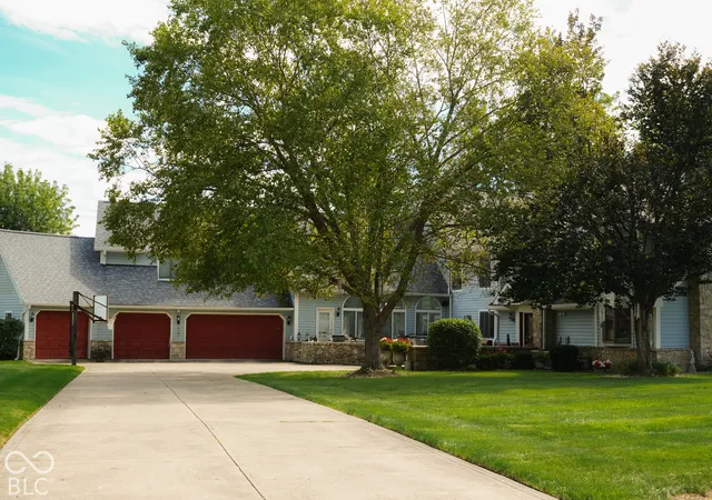 Photo 1 of Single family home for sale at 5552 W 300 South, New Palestine, IN 46163 | MLS# 22128464 | Listing updated on 2026-10-03