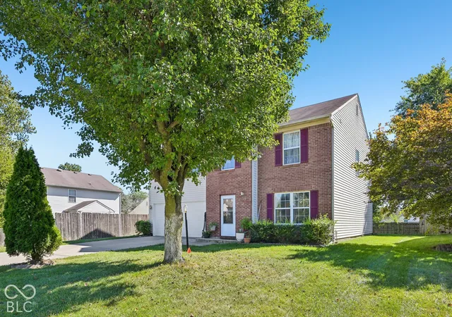Photo 1 of Single family home for sale at 6041 Denise Dr, Indianapolis, IN 46221 | MLS# 22128469 | Listing updated on 2026-10-01