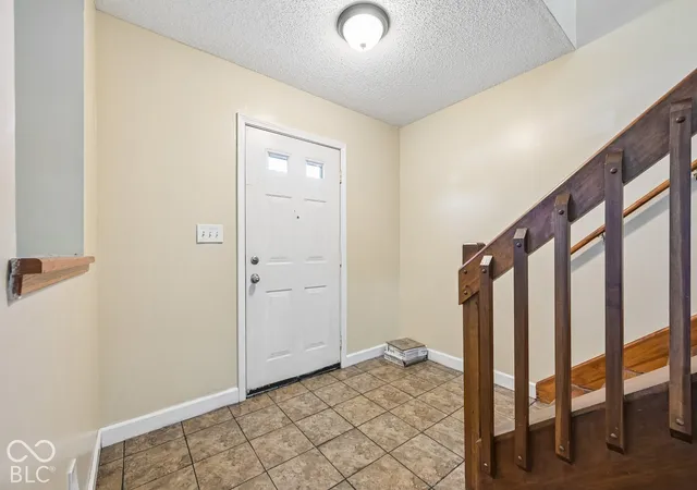 Photo 4 of Single family home for sale at 6041 Denise Dr, Indianapolis, IN 46221 | MLS# 22128469 | Listing updated on 2026-10-01